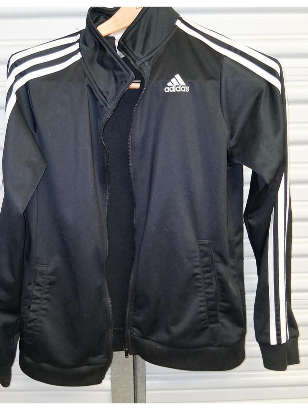 ADIDAS XL 18/20 ZIP ATHLETIC JACKET BLACK COAT WHITE TRENDY WINDBREAKER - Picture 3 of 6
